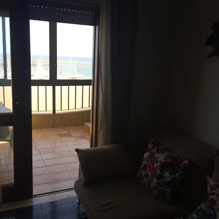 Em Frente A E Marina Apartamento *