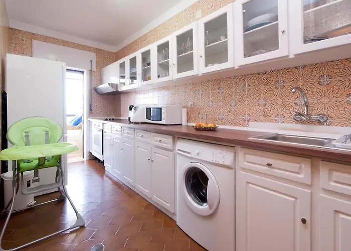 Em Frente A E Marina *